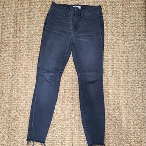 Made well 9" High-Rise Skinny 28 Frayed Raw Hem and Knee